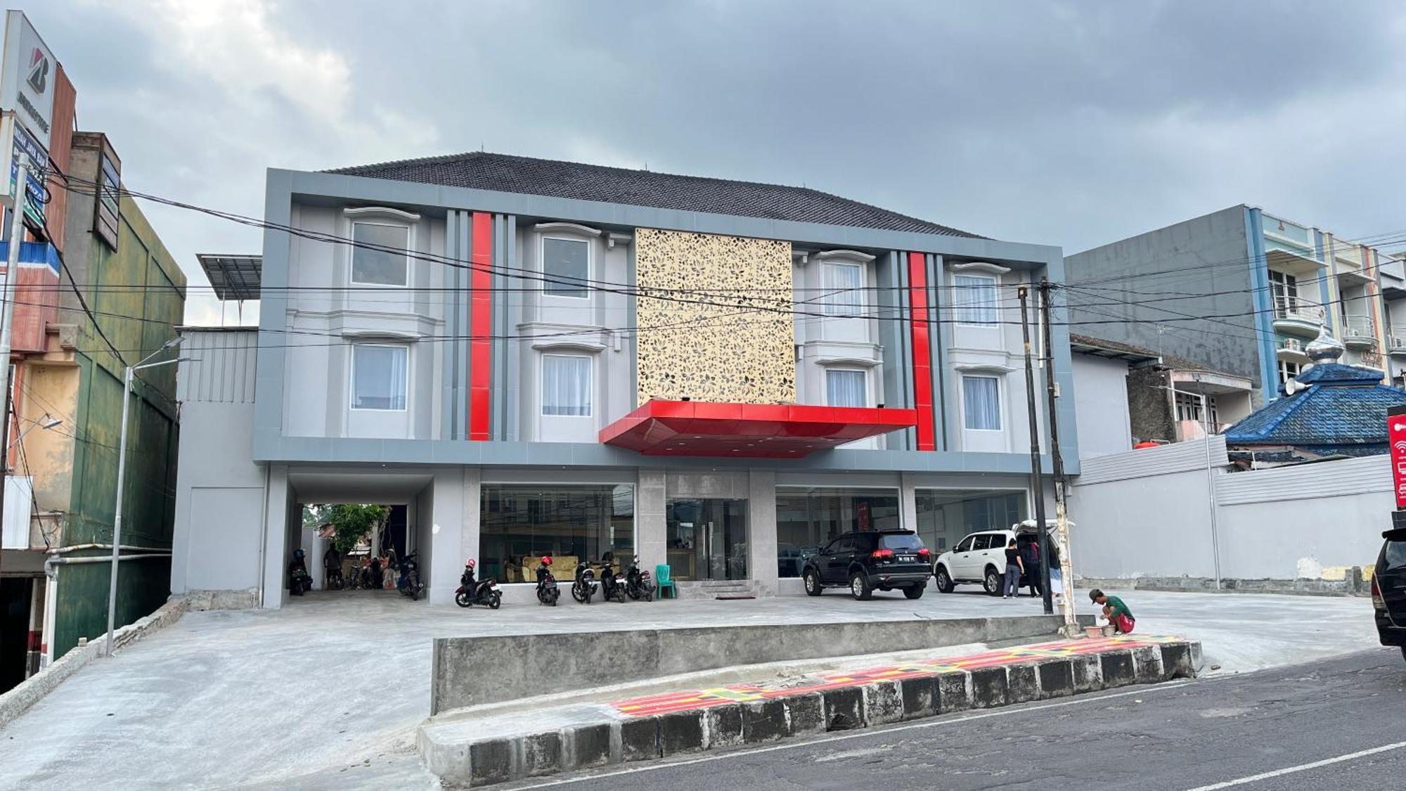 Готель Reddoorz Premium At Jalan Diponegoro Lampung Бандар-Лампунг Екстер'єр фото