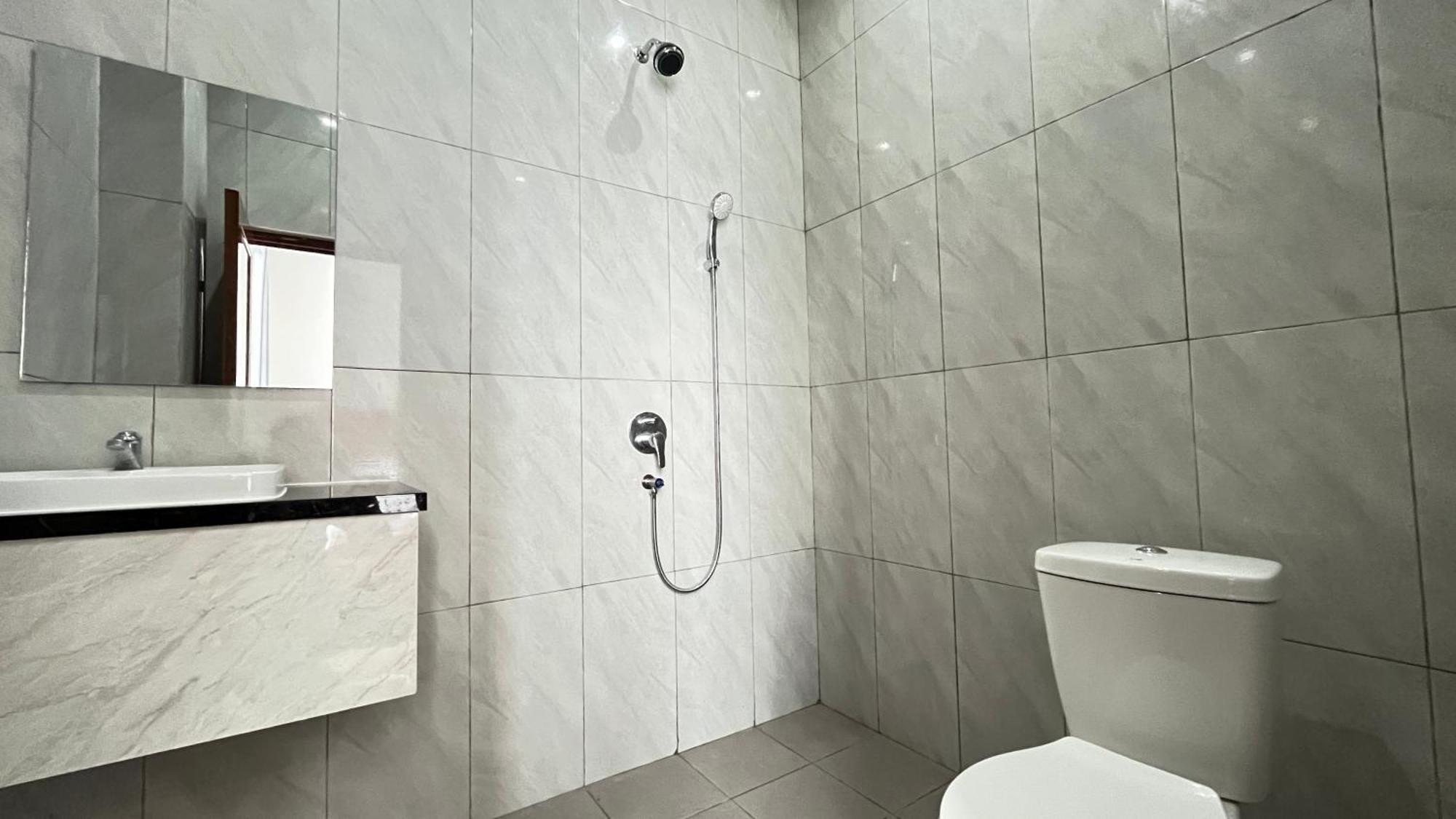 Готель Reddoorz Premium At Jalan Diponegoro Lampung Бандар-Лампунг Екстер'єр фото